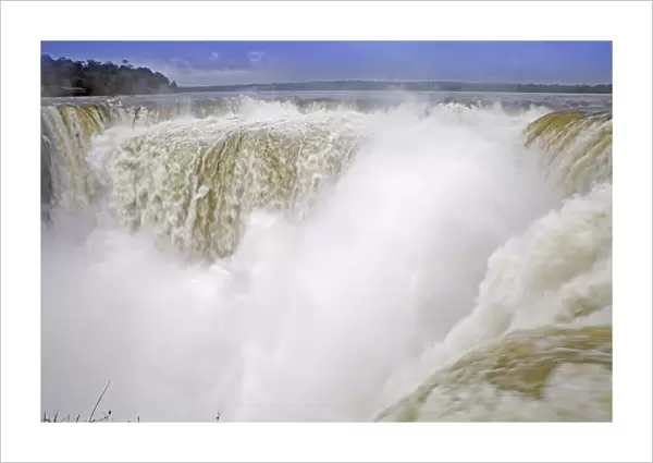 South America, Brazil, Parana, view of the Devils Throat at the Iguazu falls
