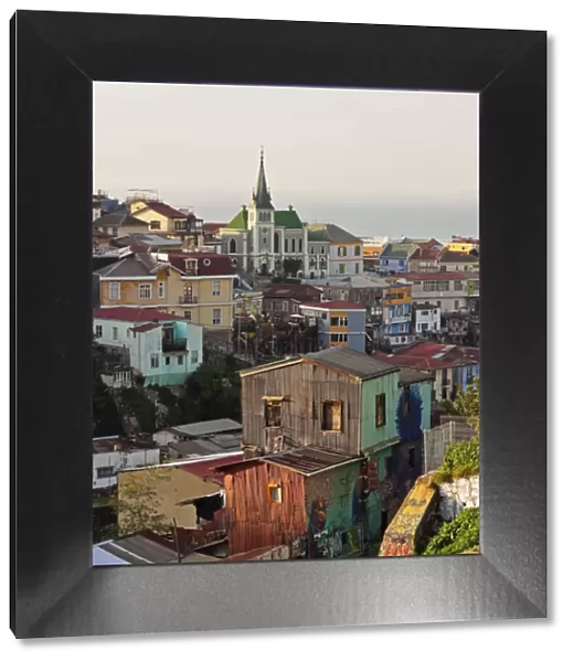 Chile, Valparaiso, Elevated view of the historic quarter Cerro Concepcion, declared