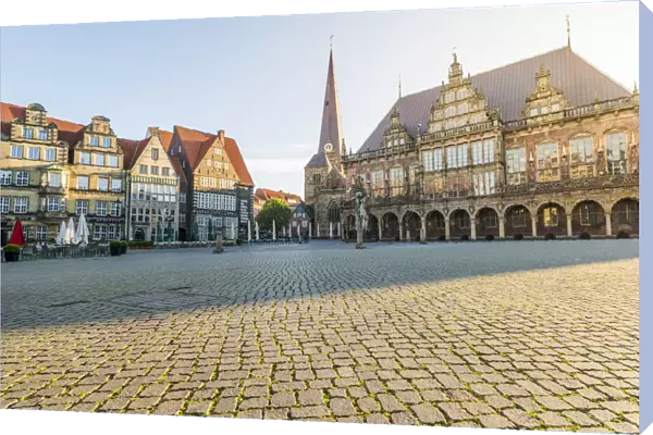 Bremen, Bremen State, Germany. Town Hall and Marktplatz at sunrise
