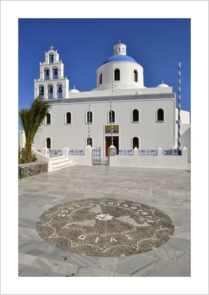 Church on main square in town of Oia, Santorini, Kyclades, South Aegean, Greece, Europe