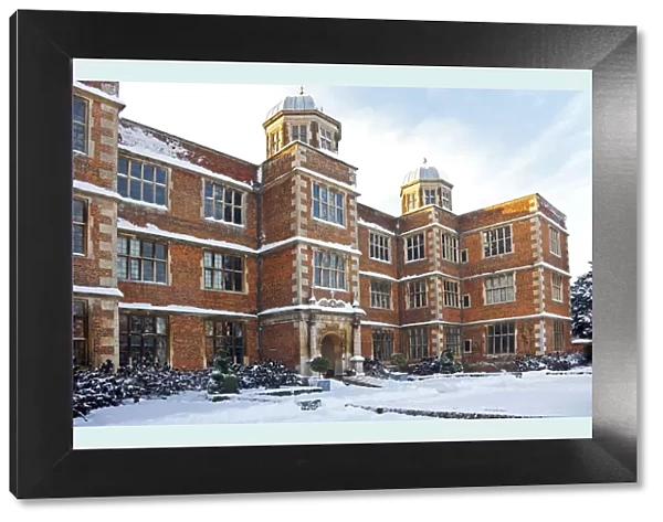 Lincolnshire, UK. Snow covers the front of Doddington hall