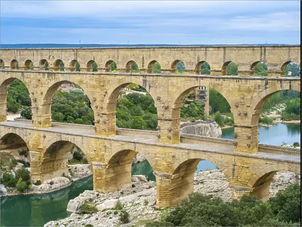 Pont du Gard and the Gard River in early morning, Gard Department, Languedoc-Roussillon