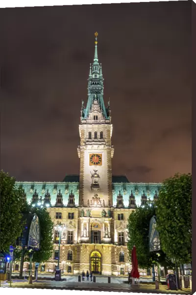 Rathaus at NIght, Hamburg, Germany
