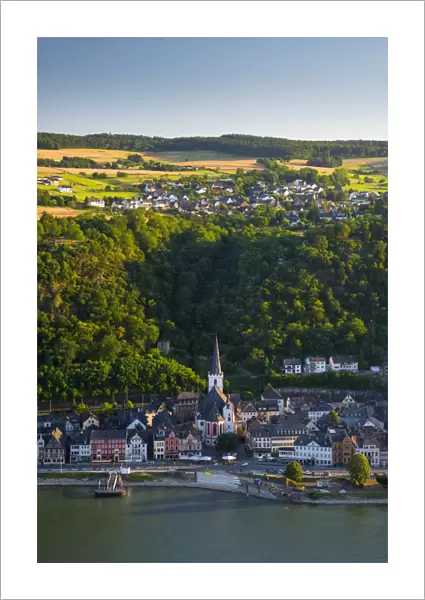 Germany, Rhineland Palatinate, Sankt Goar across River Rhine