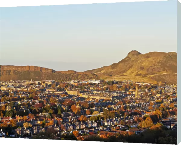 UK, Scotland, Lothian, Edinburgh, Cityscape viewed from the Blackford Hill