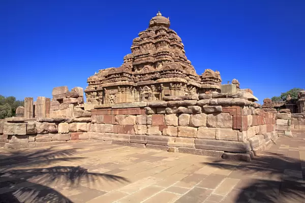 Hindu temple (8th century), Pattadakal, Karnataka, India