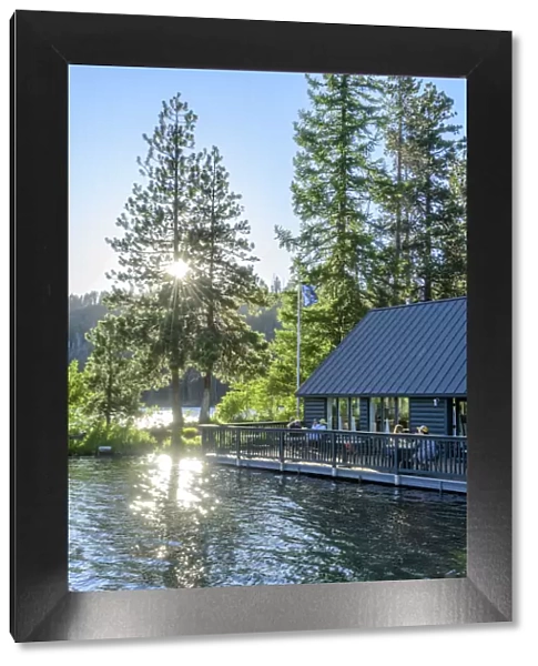 USA, North America, Cascades, Oregon, The Boathouse at Suttle Lake Lodge