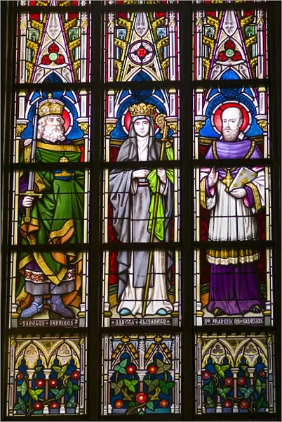 Belgium, Antwerp, Groenplaats, Onze-Lieve-Vrouwekathedraal cathedral, stained glass