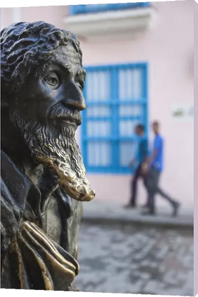 Cuba, Havana, Havana Vieja, Plaza de San Francisco de Asis, statue of El Caballero