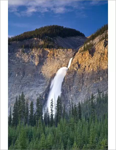 Takkakaw Falls, Yoho National Park, British Columbia, Canada