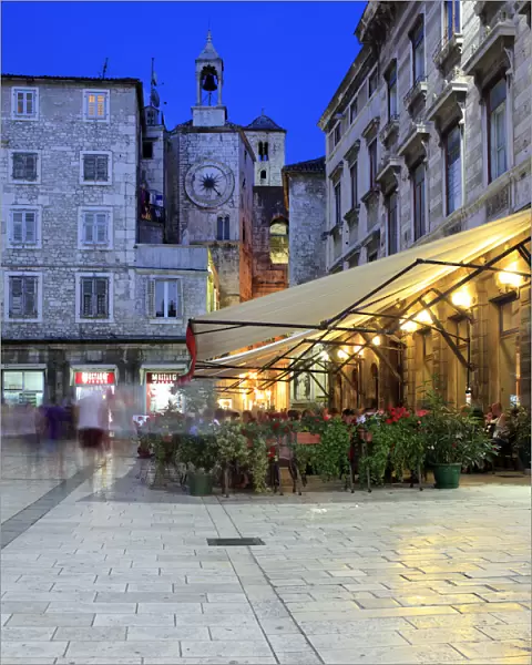 Street cafe in old city, Split, Dalmatia, Croatia