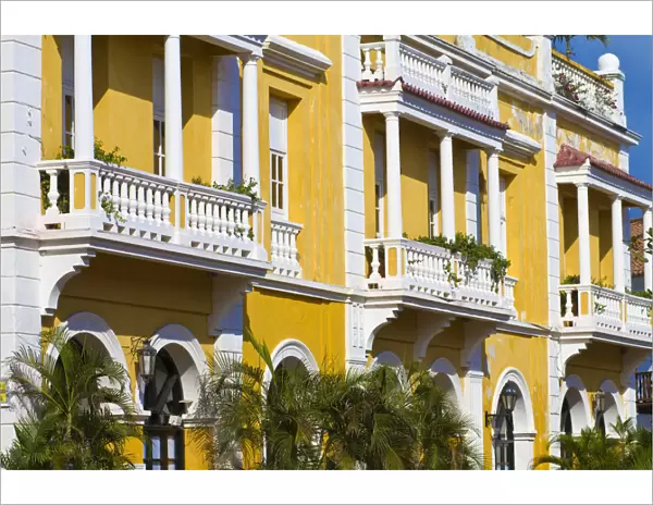 Colombia, Bolivar, Cartagena De Indias, Plaza de San Pedro Claver, Balconies on colonial