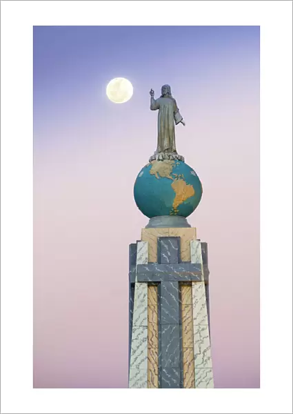 San Salvador, El Salvador, Full Moon, Dawn, Monument To The Divine Savior Of The World