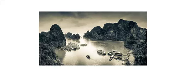 Vietnam, Halong Bay