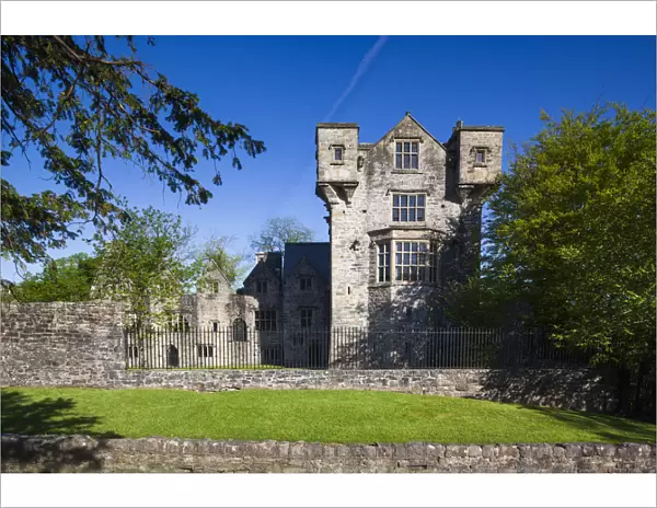 Ireland, County Donegal, Donegal Town, Donegal Castle