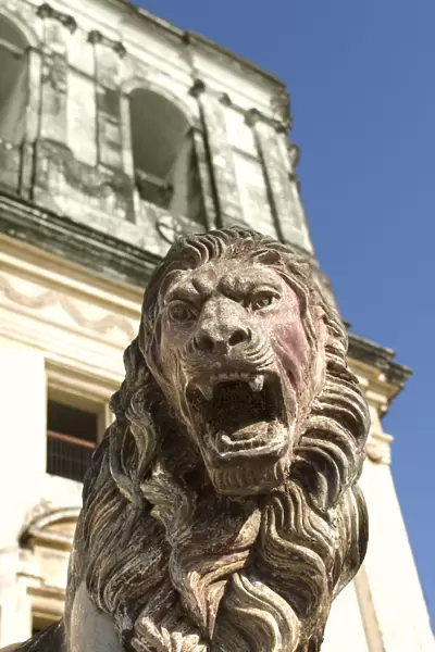 Lion statue, Cathedral, Leon, Nicaragua