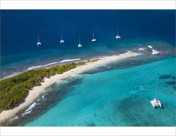 St Vincent and The Grenadines, Aerial view of Tobago Cays, Petit Tabac