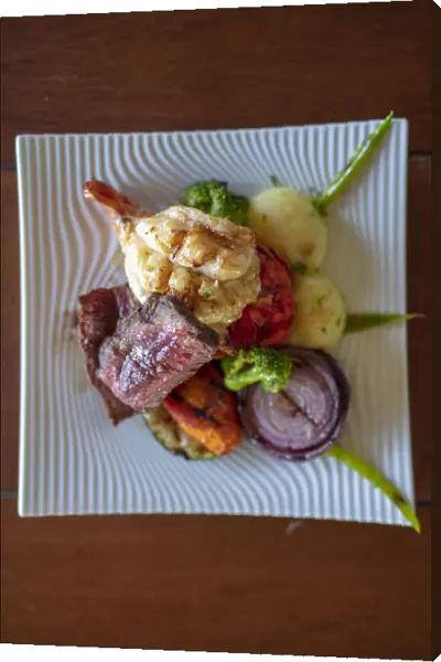 Americas, Central America, Nicaragua, tiger prawns with steak, vegetables and mash potato