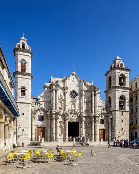 Cathedral of San Cristobal, Plaza de la Catedral, La Habana Vieja, Havana