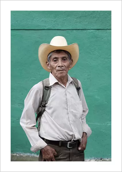 Americas, Central America, El Salvador, a local old man wearing a cowboy hat