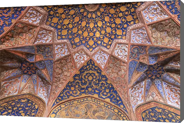 Akbars tomb interior, 1613, Sikandra, Uttar Pradesh, India