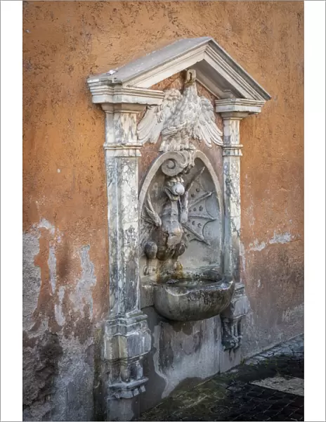 europe, Italy, Latium. Rome, a fountain with a dragon on the via della Conciliazione