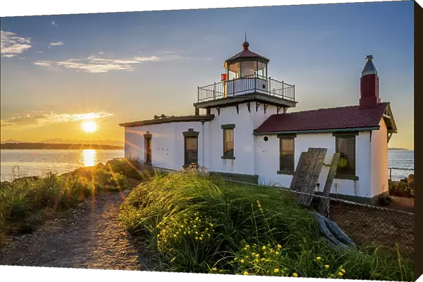 West Point Lighthouse (Discovery Park Lighthouse), Discovery Park, Seattle, Washington, USA