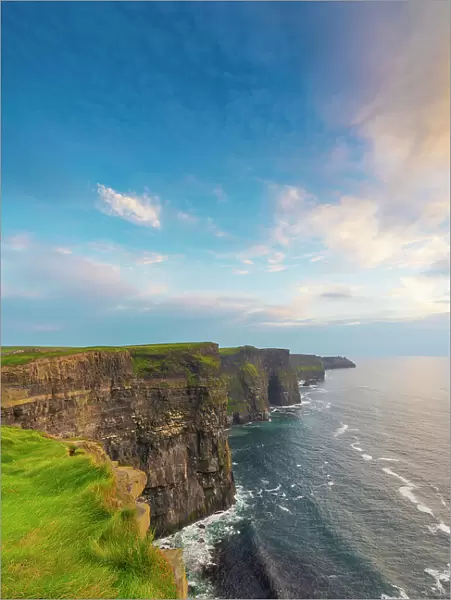 Ireland, Co. Clare, Cliffs of Moher