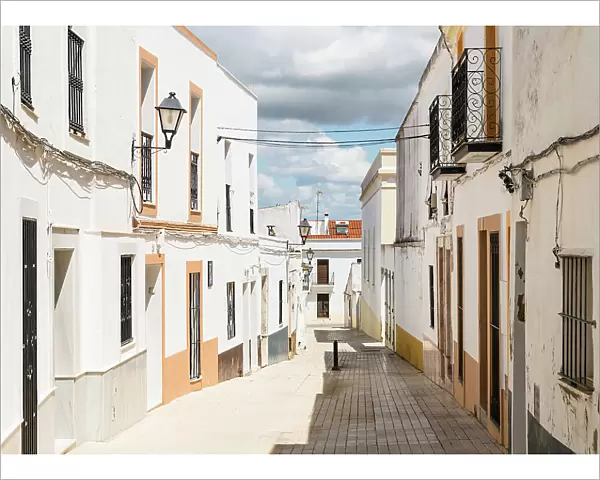 Traditional whitewashed houses of Olivenza, Badajoz, Extremadura, Spain