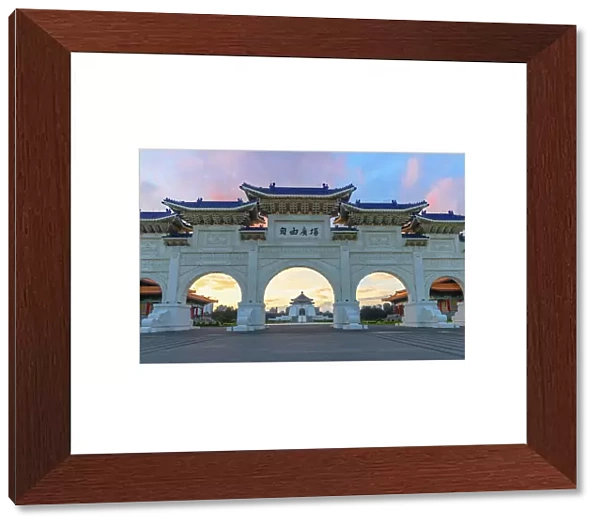 Chiang Kai Shek Memorial Hall and Liberty Square Arch at sunrise, Taipei, Taiwan
