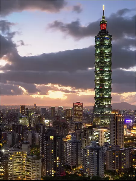 Taipei 101 and city skyline at dusk, Xinyi, Taipei, Taiwan