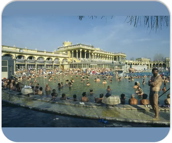 20037267. HUNGARY Budapest Szechenyi Thermal Baths