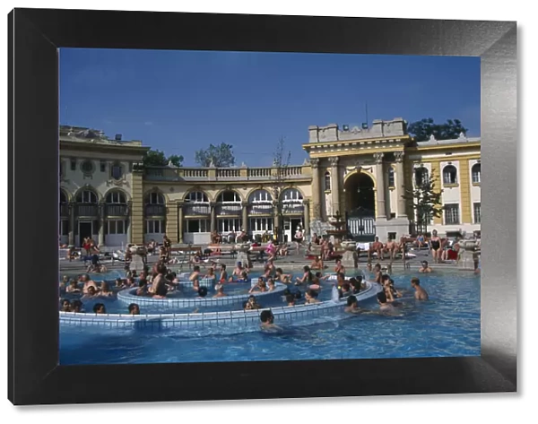 20088168. HUNGARY Budapest Szecheny Baths. People enjoying thermal water baths