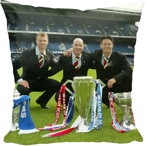 Rangers Football Club: Champions Triumphant Homecoming - The Treble Victory Parade at Ibrox (31 / 05 / 03)