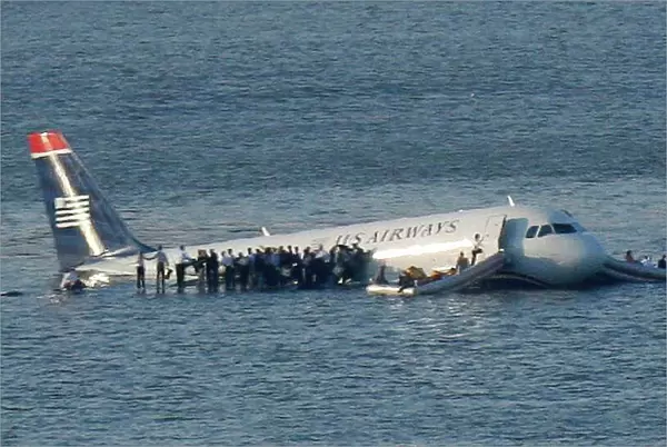 US Airways plane lands in the Hudson River