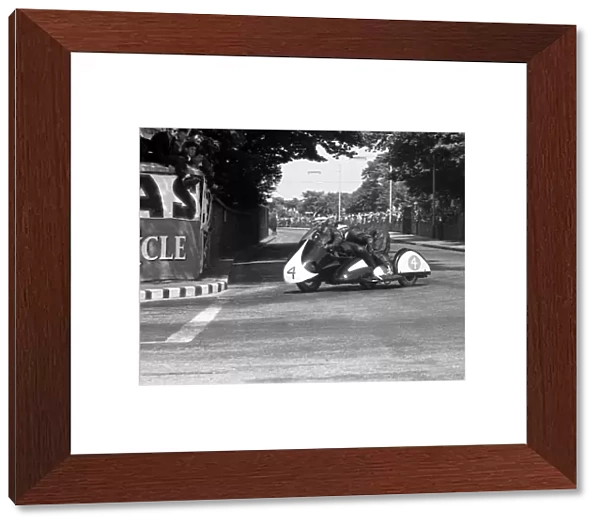 Eric Vincent & R W Harding (Norton) 1959 Sidecar TT