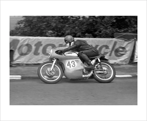 Tony Willmott (Norton) 1965 Senior TT