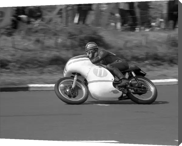 Neil Pendreigh (Norton) 1963 Junior Manx Grand Prix