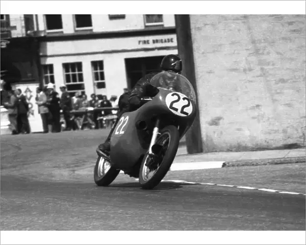Tony Godfrey (Norton) 1960 Junior TT