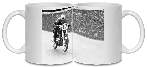 Bob McIntyre (AJS) 1952 Junior Manx Grand Prix