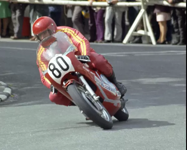 Stuart Jones (Yamaha) 1974 Junior Manx Grand Prix