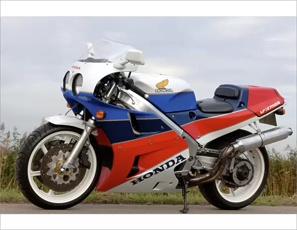 Honda VFR750R RC30