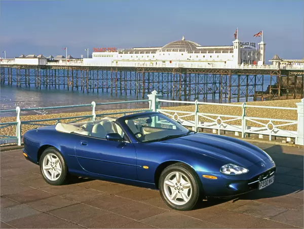 Jaguar XK8 (convertible), 1997, Blue