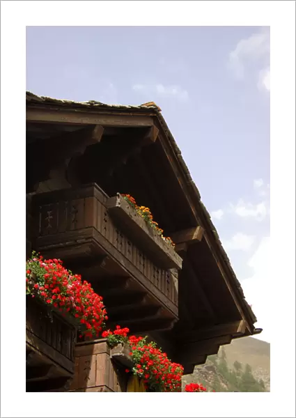 05. Switzerland, Zermatt, chalet with flowers