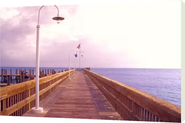 NA, USA, Florida, Florida Keys, Long Pier with Ocean