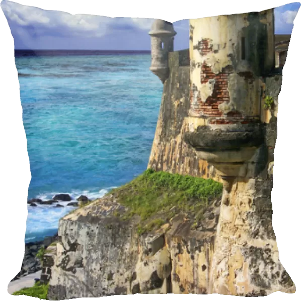 Puerto Rico, San Juan, Fort San Felipe del Morro, Watch towers and ocean