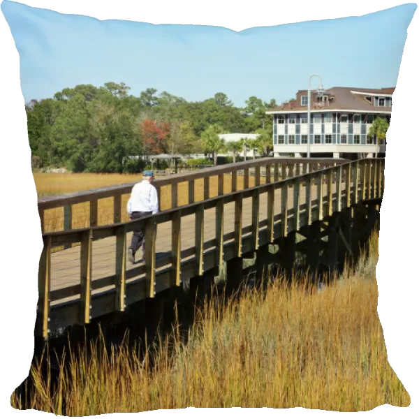 USA, Charleston, South Carolina. The boardwalk at Shem Creek Park in Mt