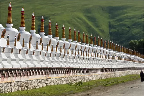 Chortens of Huiyuan Temple, Bamei, Garze Tibetan Autonomous Prefecture, western Sichuan