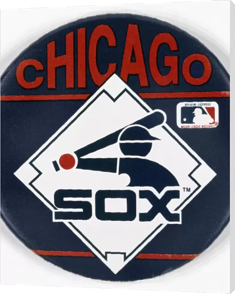 BASEBALL BUTTON. Chicago White Sox button, late-20th century