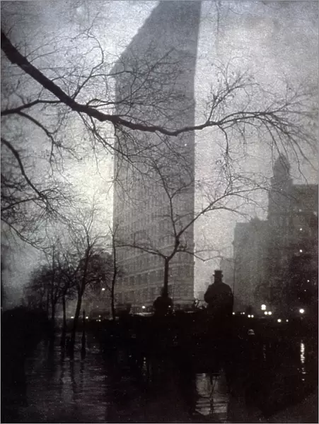 NEW YORK: FLATIRON, 1905. Flatiron Building, New York City: photograph, 1905, by Edward Steichen